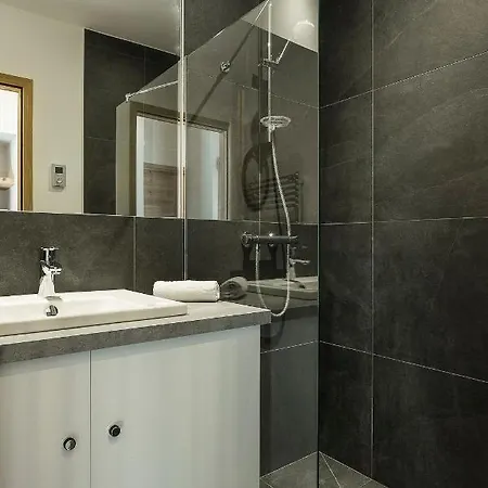 Trabets 2 - Alpes Travel - - Sleeps 8 Lägenhet *